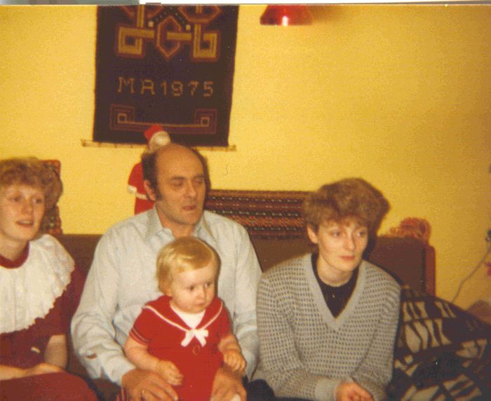Ragney, pabbi, Jnna og rhalla  jlunum 1982