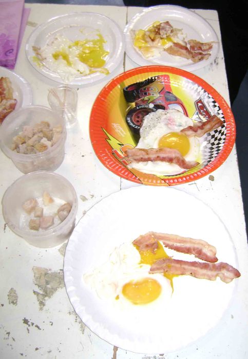 Egg og beikon steikt  Grenivk