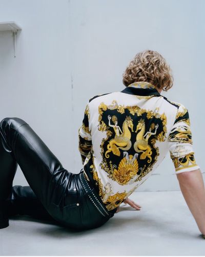Versace-Fall-2025-003