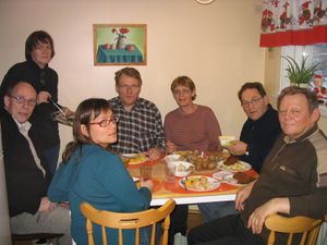 Við veisluborðið