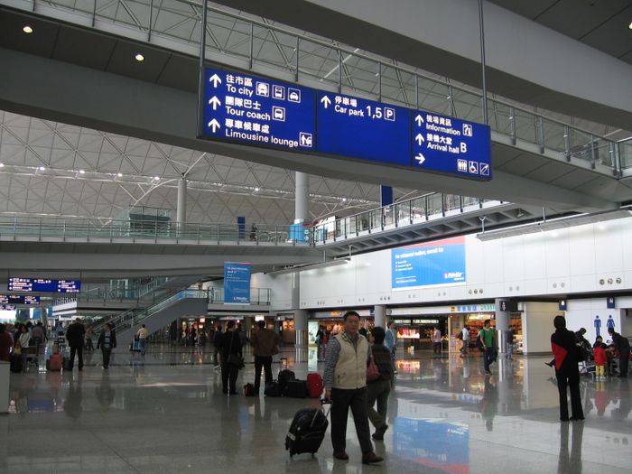Hong Kong Airport, Arrival