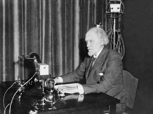 11.GustavCassel.1932.Topfoto