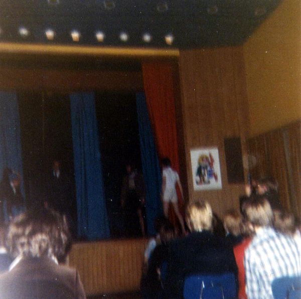 Desht 1977