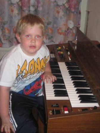 Emil elskar orgeli hans afa
