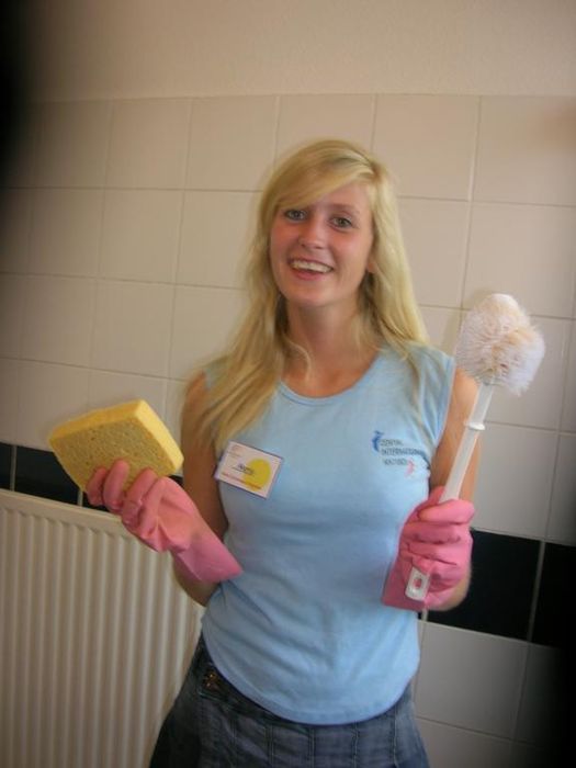 The toiletbrush is my weapon