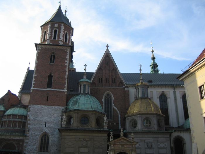 Kirkjan i kastalanum
