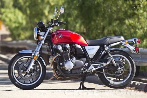 Honda-CB1100 007