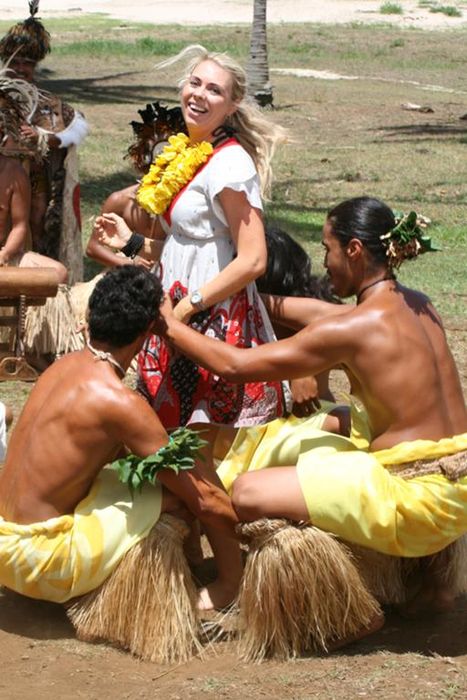 c- to easter island 879 416340.jpg