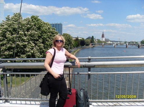 2. g  brnni yfir Main  Frankfurt