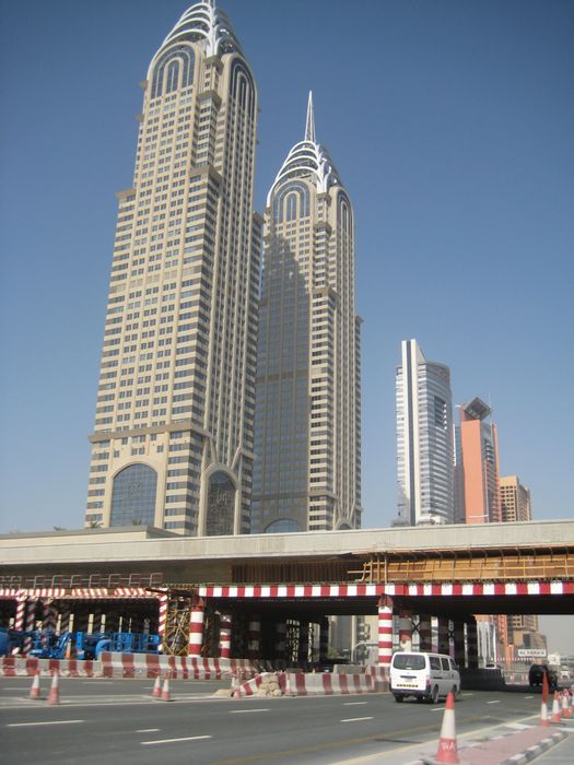 T vburaturnarnir  Dubai