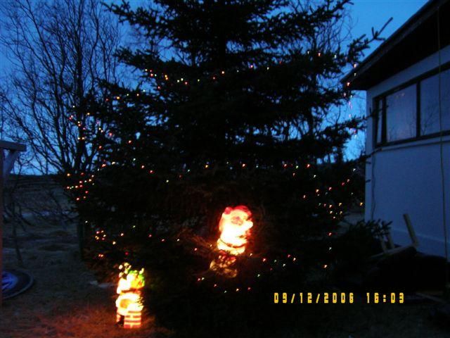 9 desember-2006-hvita husi -skreytt 002.jpg