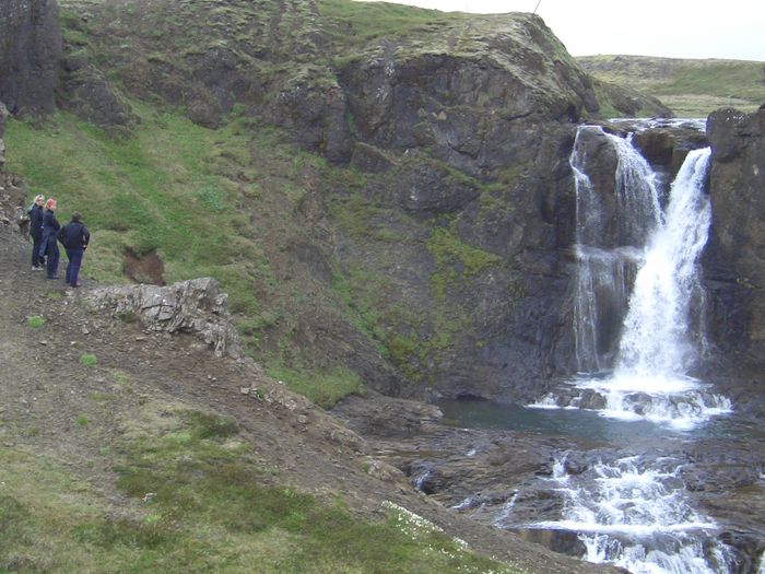 Fallegur foss, Trllafoss