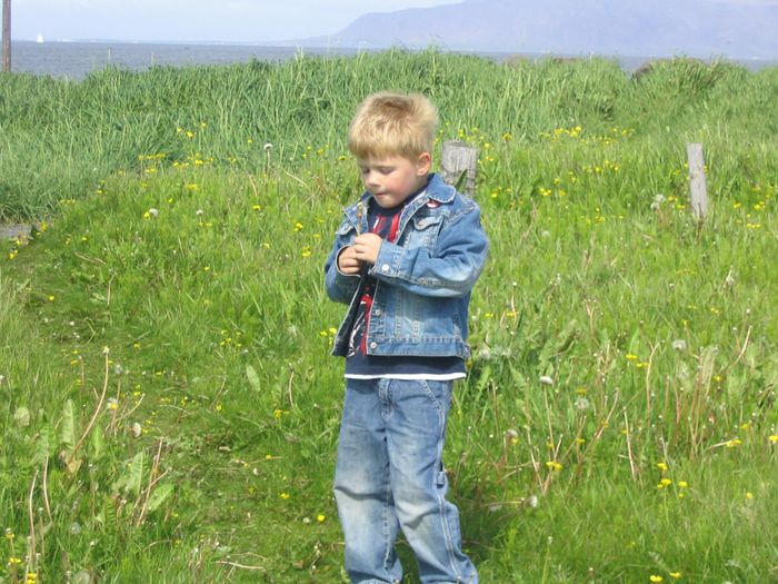 Valli a blsa  fiurkollu