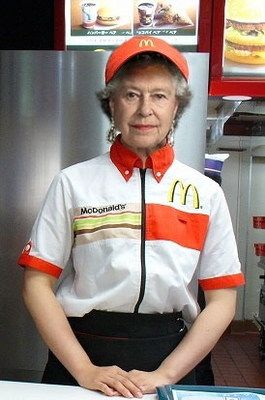 queen-elizabeth-in-a-mcdonalds-uniform