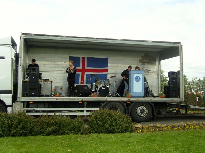 Hljmenn a strfum