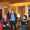 Raggi trónir yfir hjónin