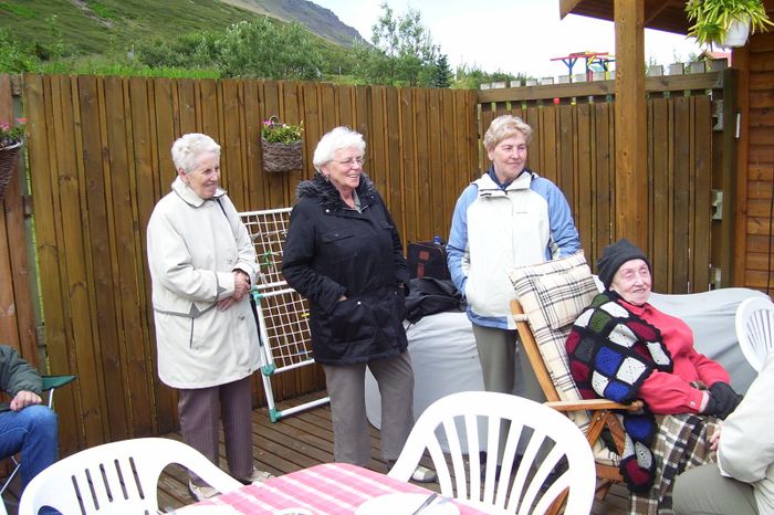 Grillveisla  skginum hj Betu og Villa