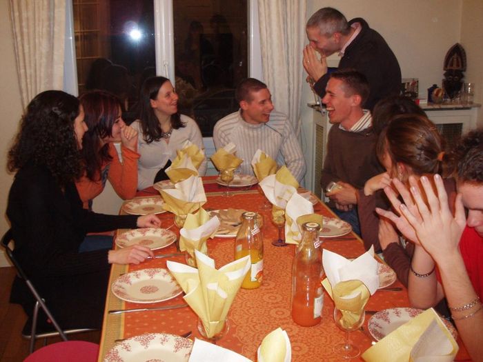 Allir a bora foie gras og ostrur