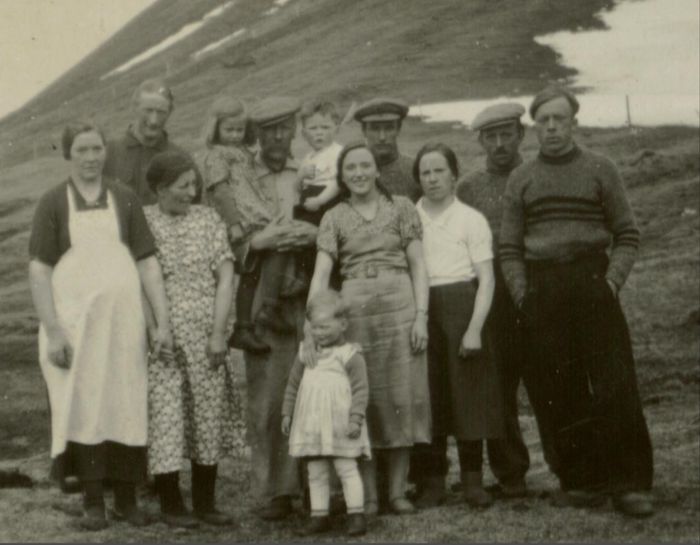 Munaarnesflki ri 1940-42 (pabbi litli strkurinn  fanginu)