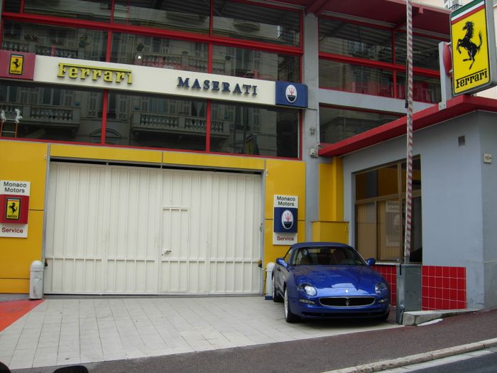 Ferrari umboi