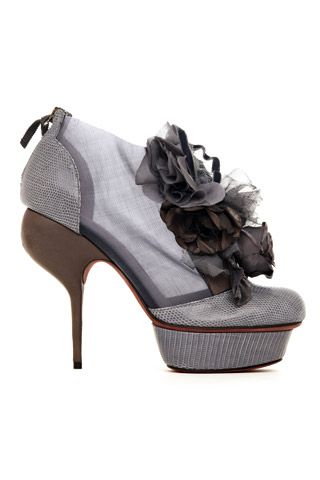 Nina Ricci Stiletto Fall 2010