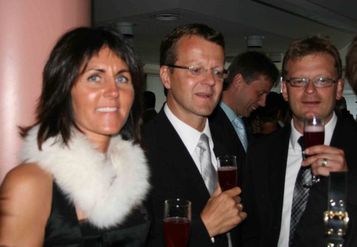 Jn r, Gitta hans og Freddi