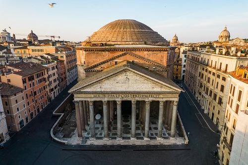 Pantheon-Roma-dallalto