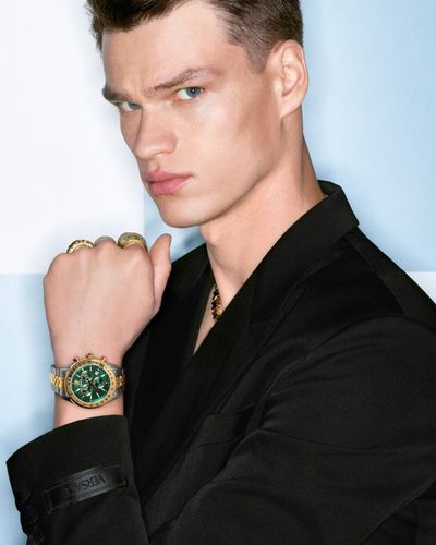 Versace-Spring-Summer-2024-Watches-Campaign-002