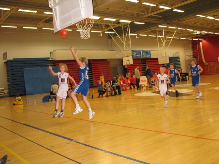 11 ra (2 leikur)