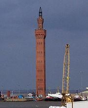 180px-grimsby dock tower.jpg