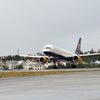 757 landing in Reykjavik airport