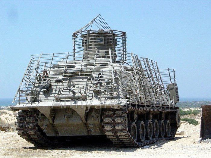 M88 wire cage Israeli army forum ArmyRecognition 001