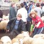 Þórunn og mamma að rabba saman