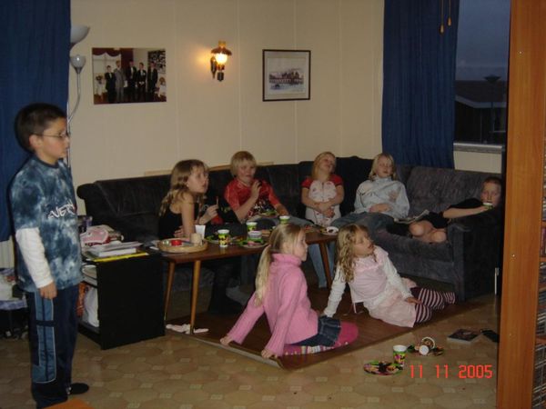 Arnar, Ella , Simmi , g , Hjlmar , Haldr , Anna og Sara