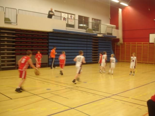 1 leikurinn (11 ra)