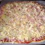 Heimatilbúin pizza