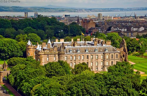 Palace of holyroodhouse edinburgh