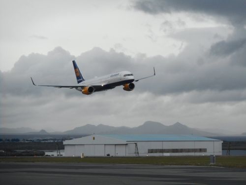 B757