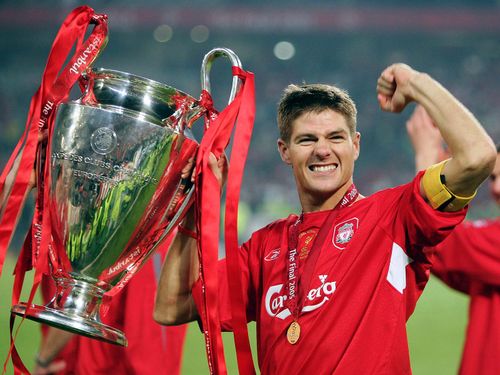 steven gerrard captain of liverpool fc england