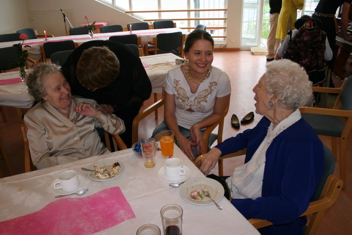 Slveig rnadttir, Slveig yngri (dttir Gurnar rardttur) og Eyja  Dal  95 ra afmlisveislu hennar  jn 2006.