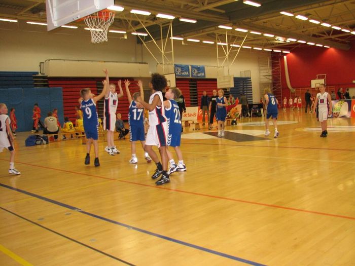 11 ra ( 2 leikur)