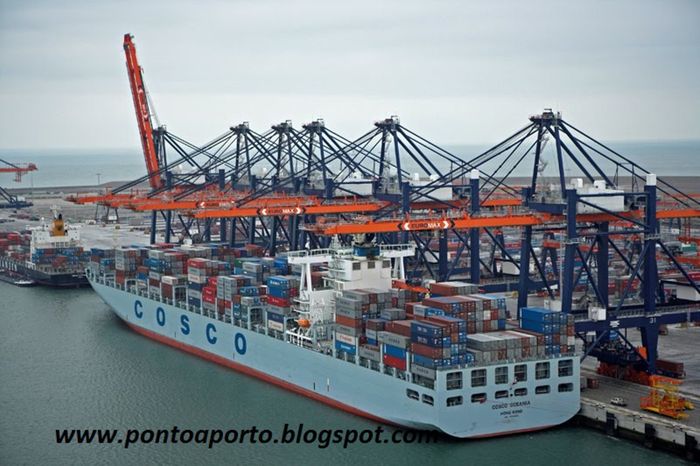 Porto+of+Rotterdam container+operation