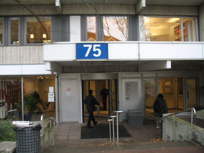 Inngangurinn, nr. 75