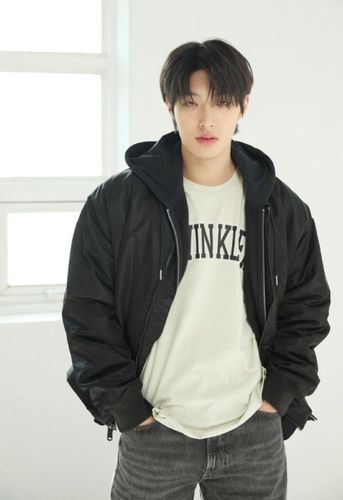 Mingi-for-Calvin-Klein-003