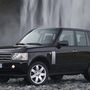 Range Rover við Skógafoss