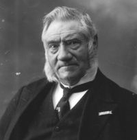 Matthias svarar fyrir sig