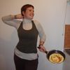 Delphine að gera crepes