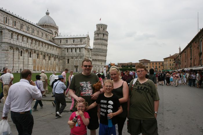 Familan  Pisa