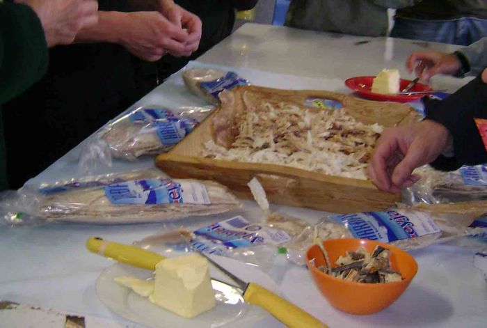 slenskur kostur; harfiskur me smjri og hkarl
