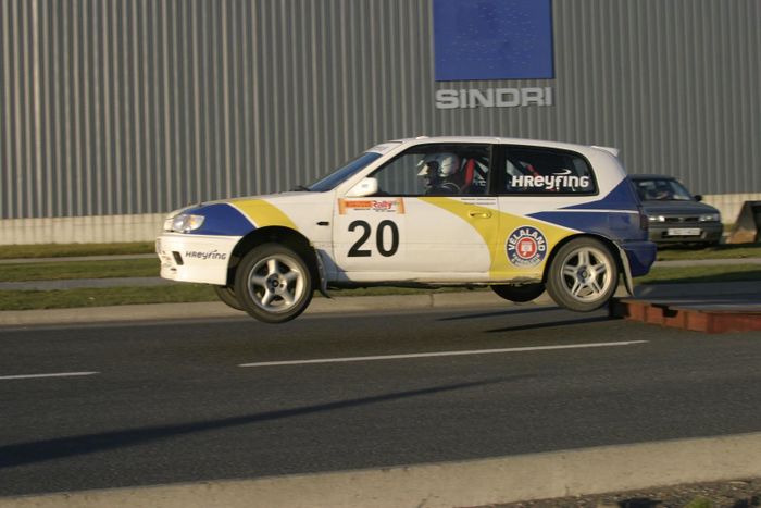 Aljarall 2004
